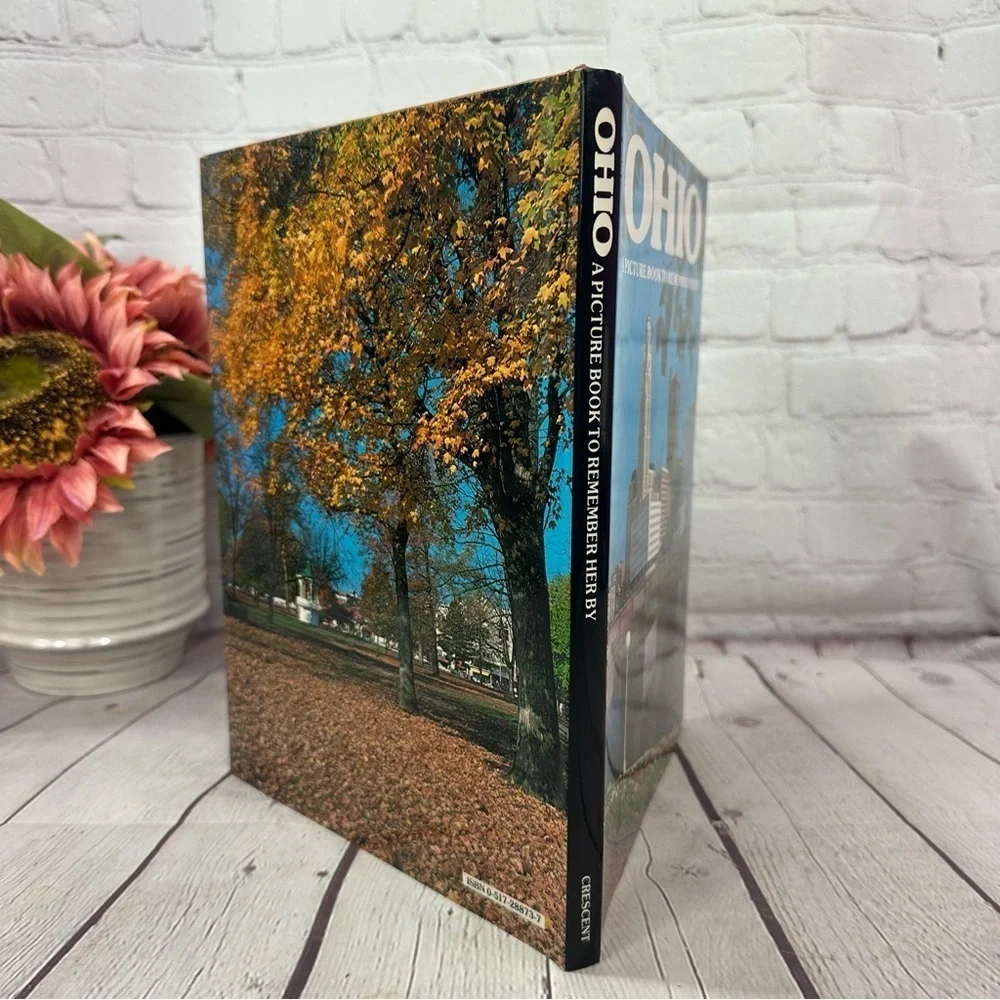 vintage 1980 Ohio a picture book to remember her by hard cover